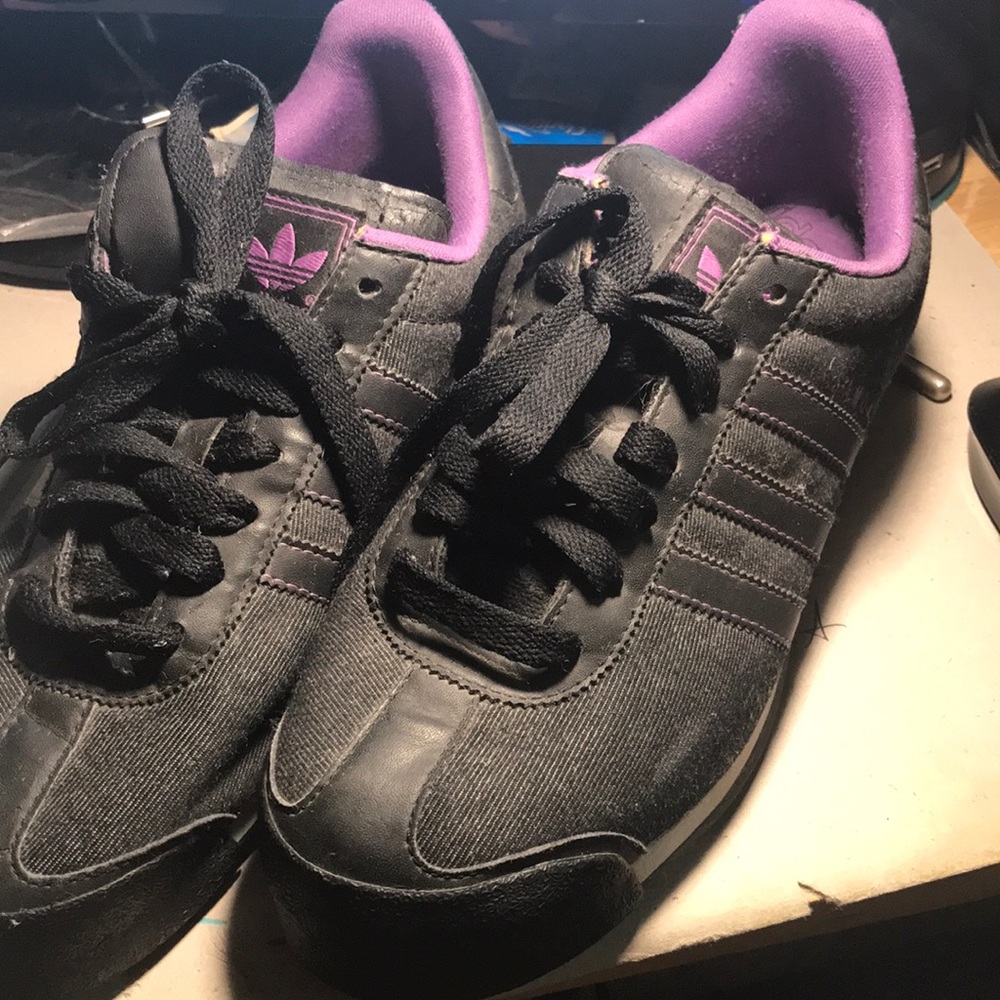 Women’s Adidas Samoa